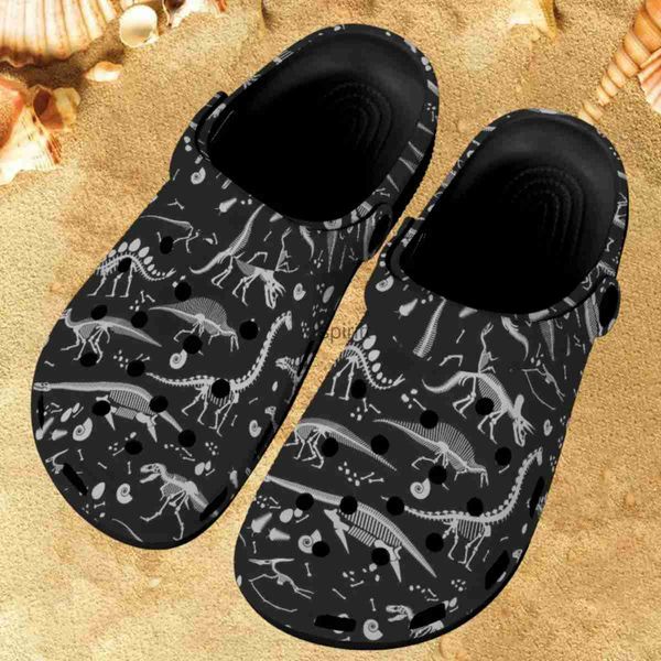 home shoes Sandalias al aire libre Verano 2023 Esqueleto de dinosaurio blanco y negro Diseñador de marca Casual Mujer Zapatillas de casa Zapatos de jardín Diapositiva de playa YQ240122