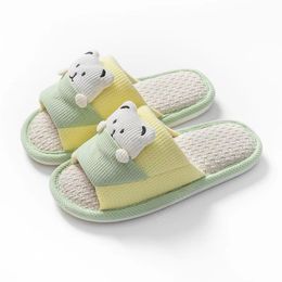 Home slippers zomerschoenen indoor sandalen schattig kleine beer dames slip zacht non -slip badkamer dek familie slippers abcd13