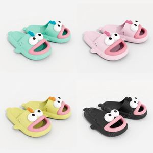 Home Slippers Summer Chaussures Sandales intérieures mignonnes petites ours dames glissa