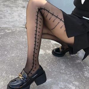 Textile de maison lettre AW Sexy maille longue Desinger bas femmes délicat femmes collants Net bas dames fête de mariage collants