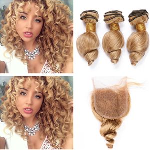 Honey Blonde Loose Wave Bundles de cheveux humains malaisiens avec fermeture # 27 Cheveux vierges ondulés brun clair tisse 3 faisceaux avec fermeture à lacet 4x4