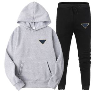 Sudaderas con capucha Diseñador Chándales para hombres Europa Baloncesto americano Fútbol Rugby de dos piezas con manga larga para mujer Tech Fleece Chaqueta con capucha Pantalones Ropa de invierno