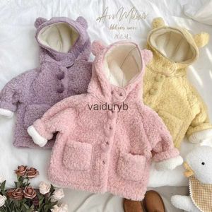 Sweats à capuche Sweatshirts Bébé Filles Manteau d'agneau Enfants Épaissir Vêtements d'extérieur chauds 2023 Automne Hiver Enfant Veste de dessin animé Vêtements en polaire pour enfants Style coréenvaiduryb