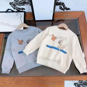 Sudaderas con capucha Sudaderas Diseñador Otoño Invierno Nuevo estilo Conjuntos de ropa Europea Americana Sudadera con capucha Moda Big Boys Girls Fleece Manga larga Otzmc