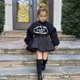 Sweats à capuche Sweatshirts Mode bébé fille garçon sweat-shirt infantile enfant en bas âge enfant sweat à capuche polaire décontracté lettre imprimer haut tenue vêtements 110Y 231211