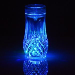 Accessoires de narguilé Télécommande Led de bouteille d'eau lampe de fond de bouteille en acrylique coloré produits de lampes électroluminescentes de plongée.