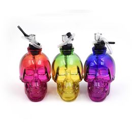 Hookahs Skull Mini Bongs Glass Bong met siliconenplug Dab Rigs Oil Rig Water Pijpen Kleurrijk Rookbubbel