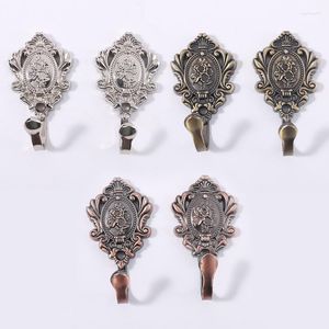 Haken 2 Stuks Rose Patroon Muur Hanger Gordijn Haak Draperie Zinklegering Terugloopsper Tieback Jas Royal Vintage Opknoping 4 Kleuren