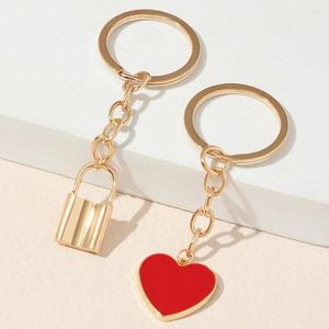 Hooks 2pcs/set paar schattige perzik hart sleutelhanger hanger Key Ring Chain Smak Bag ornamenten Red Love Valentijnsdag Girlfriend Gift