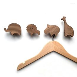 Hooks 4pcs Wood Solid schattig Animal Patter Children Room Home Decoratie Wandhaak Key houder Noordse hanger drop