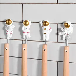 Hooks Cartoon Resin Hook Kitchen Perforatievrije Traceless Strong Adhesive Huishouden Porch Wall Key Hanger