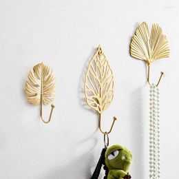 Hooks Noordse lichte luxe gouden bladeren muur voor hangende kleding no-punch hanger jas sleutelhaakje decoratieve huizen organisator