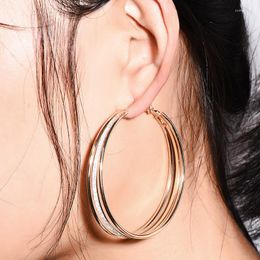 Pendientes de aro, 1 Uds., diseño de círculo de Metal creativo exagerado, personalidad esmerilada multicapa, moda para personas mayores con sentido del temperamento