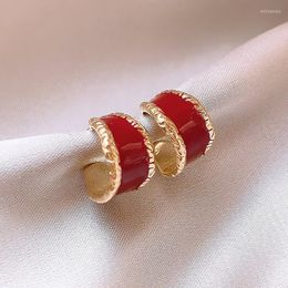 Hoop oorbellen 2023 aankomst Frans licht luxe druppelolie rood onregelmatige geometrische geometrische geplooide voor vrouwen mode -sieraden geschenken