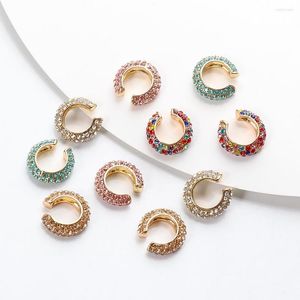 Hoop oorbellen 2023 Aankomst Multicolor CZ Crystal Ear Cuff Stapelbare C -vormige clips Geen doorboorde kraakbeen oorbel voor vrouwelijke oorluieren