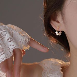 Boucles d'oreilles créoles rondes perlées élégantes pour femmes, bijoux de luxe, Imitation de perles, cadeau de mariage, de fête d'anniversaire, esthétique, 2023