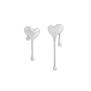 Boucles d'oreilles créoles en argent sterling 925 petit design sens minimal asymétrique liquide amour femme