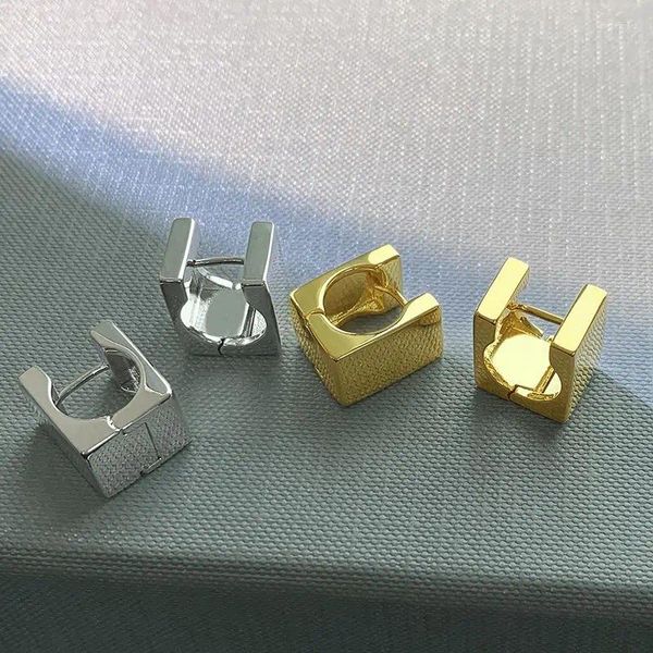 Pendientes de aro Geometría de metal avanzada Hebilla de oreja cuadrada sólida Acero inoxidable Chapado en oro Joyería de fiesta de tendencia