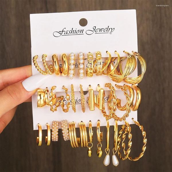 Boucles d'oreilles cerceaux boho vintage gold couleur perle ensemble pour les femmes simples géométriques torse carré jette d'oreille boucles à la mode bijoux 2024