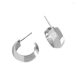 Oorringen Coole stijl Klein ontwerp Veelzijdig en eenvoudig 925 sterling zilver met diamanten ring voor dames
