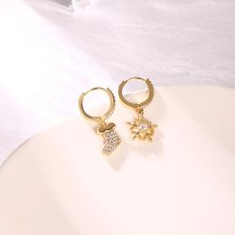 Boucles d'oreilles créoles Design métal diamant asymétrique flocon de neige bas femmes noël mode tendance fête filles cadeaux d'anniversaire