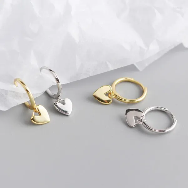 Pendientes de aro a la moda de Europa y América, estilo Simple, pequeños y finos Huggies con corazón, bonitos pendientes románticos para mujer, joyería