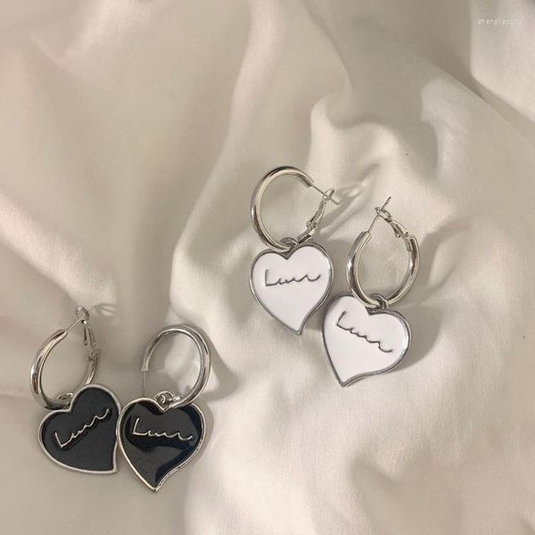 Boucles d'oreilles cerceau mode noir blanc glaçure coeur fille lettre amour boucle d'oreille pour les femmes mignon cerceau oreille manchette bijoux à la mode cadeau