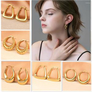 Pendientes de aro Aros de moda Clip en pendientes Gotas para las orejas para mujer Espárragos de metal Color oro chapado en oro de 18 quilates