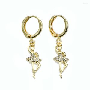 Boucles d'oreilles créoles bijoux de mode en gros couleur restent plaqué or cuivre CZ réglage jolie danse fille pour les femmes