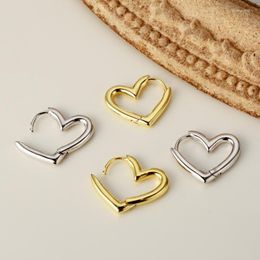 Hoepel oorbellen echte echte juwelen E6019 Koreaanse S925 Sterling Silver Love Buttons Ins Temperament Persoonlijkheid Hartvormig oor