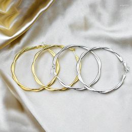 Pendientes de aro dorado 18K color plateado estilo coreano coreano círculo en forma de giro moda de temperamento elegante tendencia pareja regalo