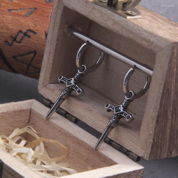 Boucles d'oreilles créoles gothiques, épée initiale, Vintage, Punk Cool, veste d'oreille en cristal, poignard gothique, bijoux cadeau pour hommes avec boîte en bois