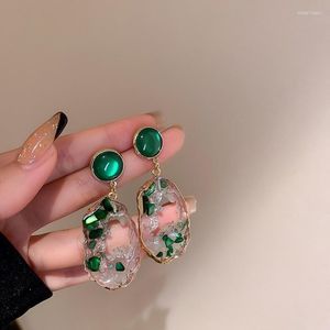 Hoepel oorbellen groen oorbel niche ontwerp sense senior onregelmatige imitatie jade hanger temperament retro smaragd