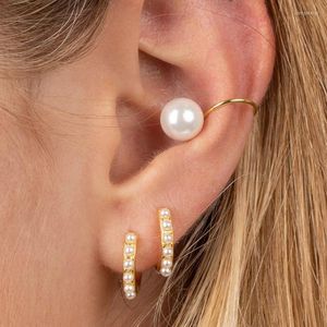 Hoop oorbellen Hoogwaardige Kwaliteit Fresh Pearl Beads Earring Fashion Women Girl Sieraden 2023 Zomer Trendy Sea Huggies Wedding Brial Gift