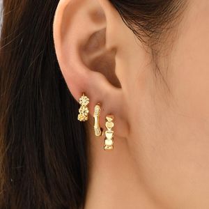 Hoop oorbellen Huggie Design CZ Zirkon Bamboo Daisy Flower Small For Women Fashion Heart Hoops Ear Buckle Creative Jewelryhoop