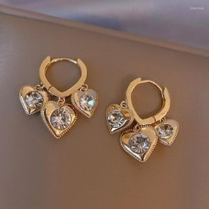 Pendientes de aro Ins Borla de disco redondo con colgante de corazón lindo Pendiente de gota Color plata para niñas