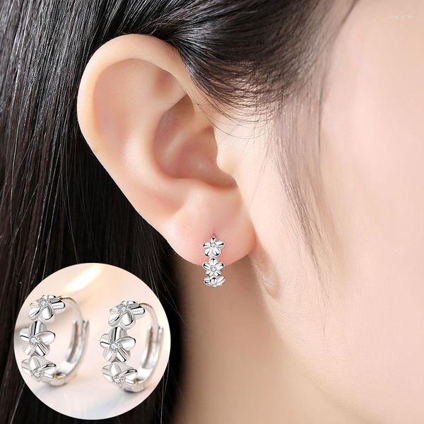 Pendientes de aro moda coreana flor de cristal temperamento diamantes de imitación tres pétalos de camelia para mujeres y niñas