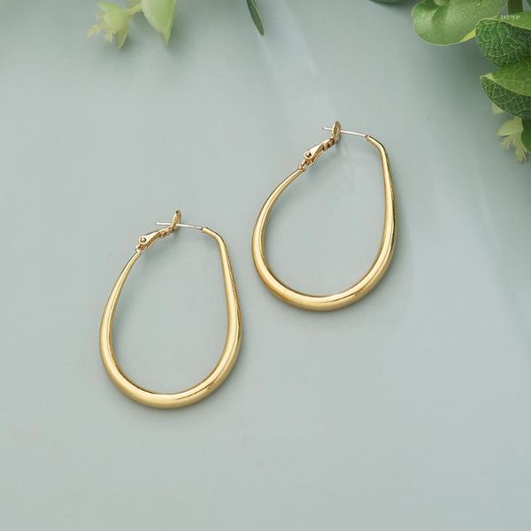 Boucles d'oreilles créoles Style coréen tempérament mode métal en forme de U pour les femmes produits tendance creux en laiton rétro mignon cadeau de noël