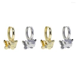 Pendientes de aro Minimal Delicate Cute Butterfly Charm Pendiente para mujer Lady Trendy Fashion Pendant Mini Jewelry