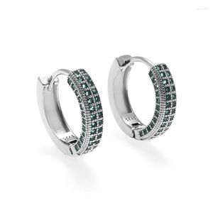 Boucles d'oreilles créoles minimalistes rondes Huggie joliment serties de zircone verte hypoallergénique bijoux Hip Hop élégants pour femmes