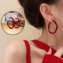 Hoop oorbellen rood fluwelen titanium staal C-vormige eenvoudige sieraden vakantie geschenken overdrijving feest voor vrouwen meisjes 2023