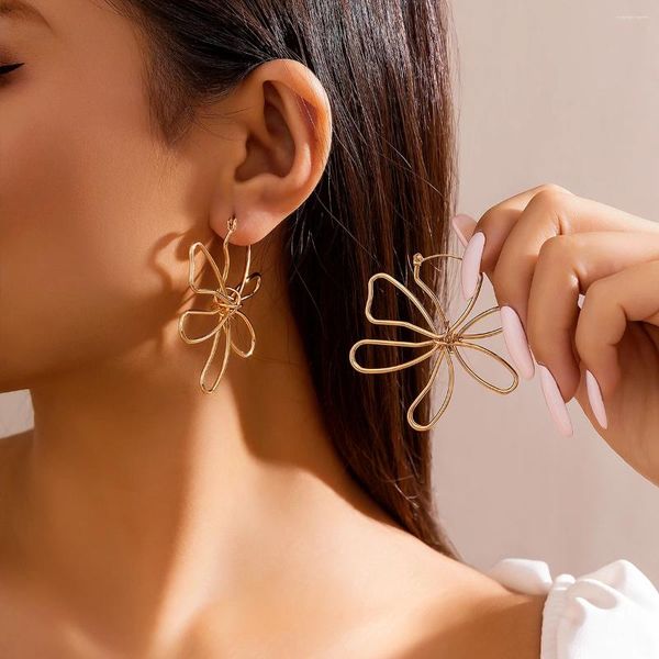 Boucles d'oreilles cerceaux Salicon Simple Metal Woven Fleur punk Design esthétique Gold Couleur grande mode Femmes bijoux