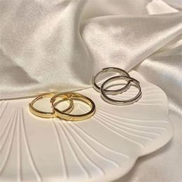 Boucles d'oreilles cerceaux Silver Gold plaqué Circle lisse pour les femmes Gift Hypoallernic Party Wedding Jewelry empêcher les allergies E168