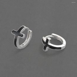 Pendientes de aro Cruz negra simple Color plata pequeña para hombres y mujeres Hip-Hop Punk Street Jewelry