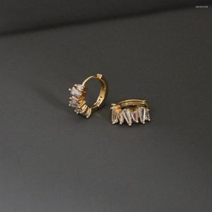 Hoepel oorbellen trendy glanzende onregelmatige zirkooncirkel oorschijf oorbel voor vrouwen klassieke geometrische 8mm gesloten ronde ronde koperen sieraden