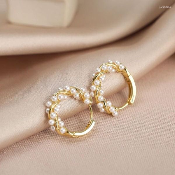 Boucles d'oreilles cerceau UILZ élégant perle artificielle plaie métal torsion pour les femmes 2023 mode fête doux bijoux
