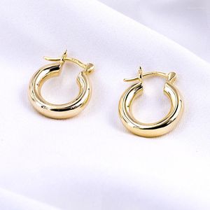 Hoopoorringen variëren 925 Sterling zilveren retro vrouwelijkheid Mode Mode Ear Buckle Golden 18K Gold Geplaatste geschikt voor cadeau