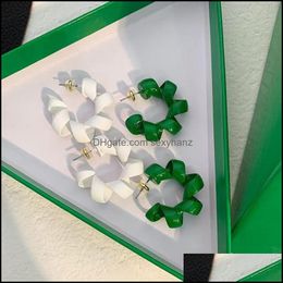 Hoop hie oorbellen sieraden mode groen wit metaal twisted c-vormige gladde irregar geometrisch voor vrouwen dh9sa