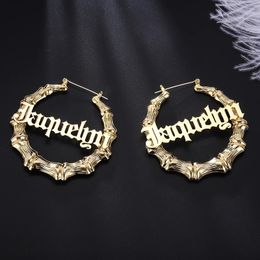 Hoop Huggie 45mm-90mm boucles d'oreilles en bambou personnalisées personnaliser boucles d'oreilles nom boucles d'oreilles de personnalité de style bambou avec des mots de déclaration Hiphop Sexy 231024