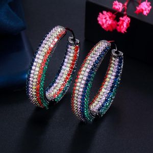 Hoop Huggie Zwart Goud Kleur Blauw Rood CZ Pave Setting Ronde Grote Oorbellen Voor Vrouwen Statement Party Bruiloft Sieraden CZ832205J